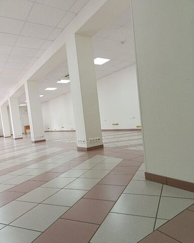 свободного назначения р-н Кировский ул Свердлова 92 фото