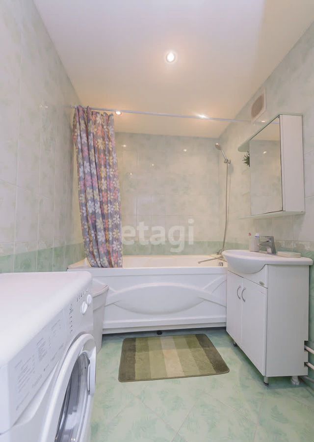 квартира г Тюмень р-н Восточный ул Николая Семенова 25к/1 фото 17