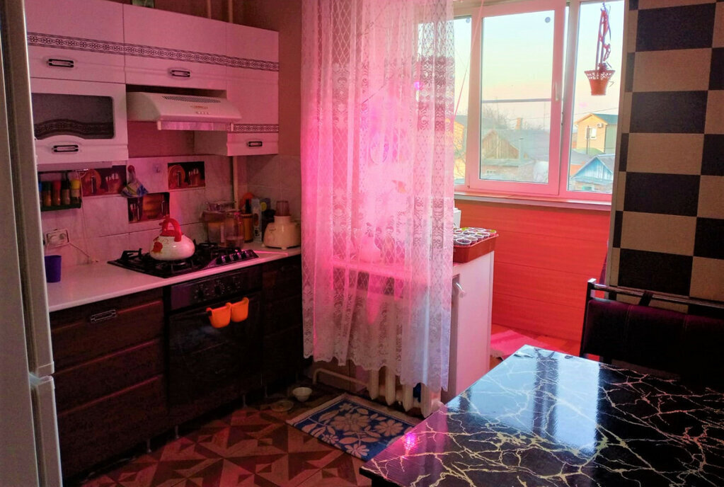 квартира р-н Ейский г Ейск ул Кирпичная 12а фото 4