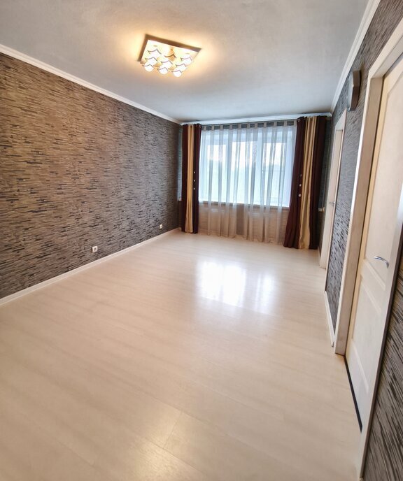 квартира г Калуга ул Труда 16 фото 3