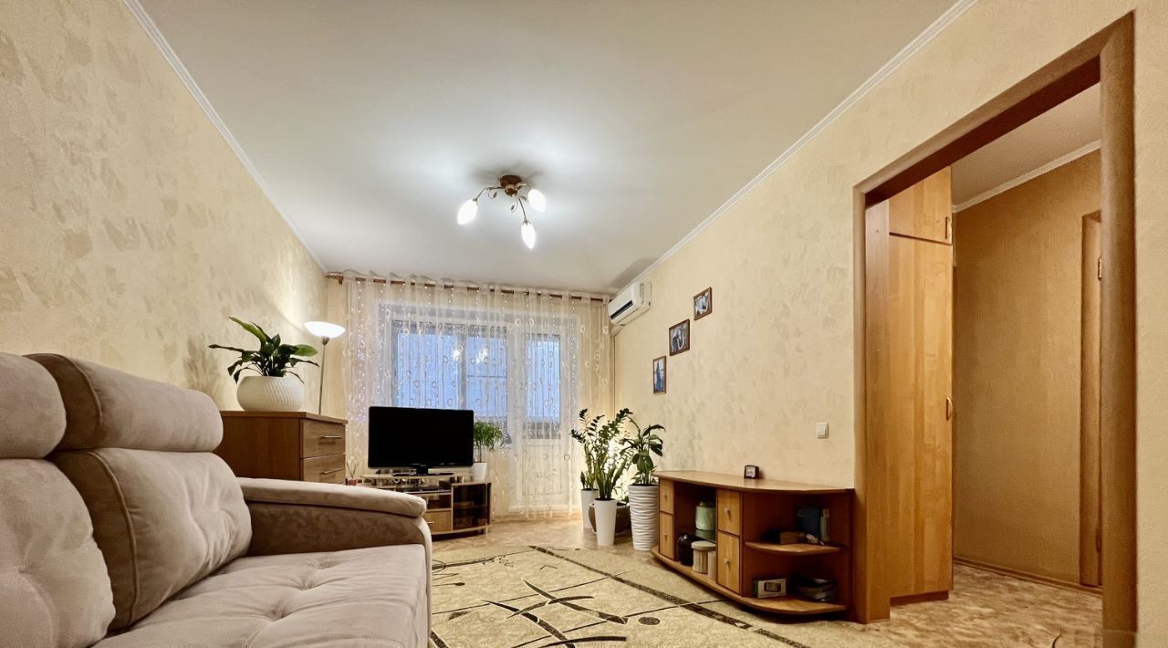 квартира г Тольятти р-н Автозаводский ул 70 лет Октября 6 фото 5