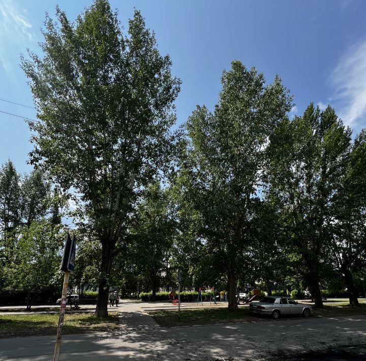 квартира г Барнаул р-н Железнодорожный ул Георгия Исакова 122 фото 1