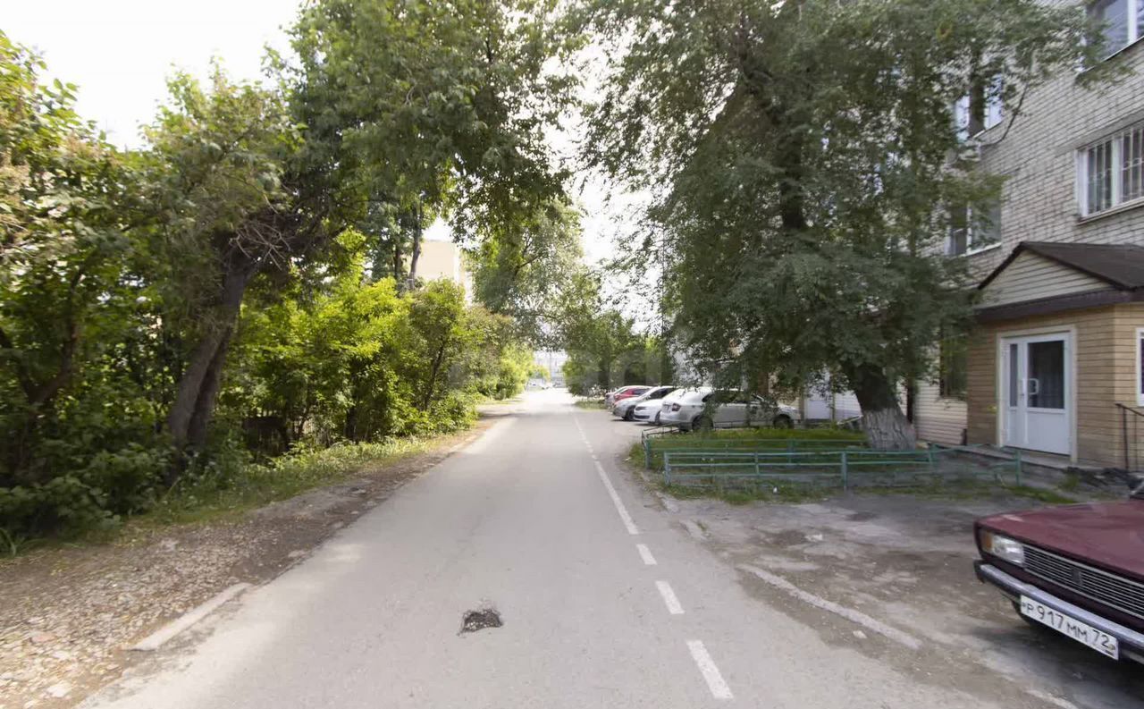 комната г Тюмень р-н Центральный ул Рабфаковская 2 фото 14