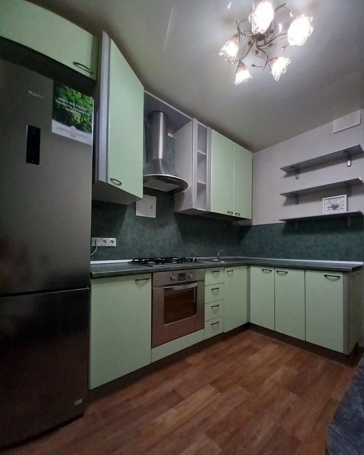 квартира г Набережные Челны р-н Автозаводский 27-й комплекс б-р Юных Ленинцев 1 фото 2