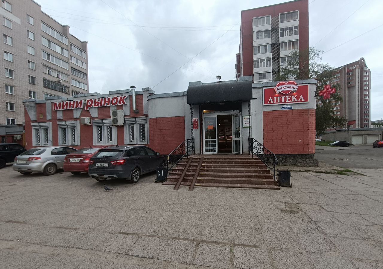 торговое помещение г Череповец р-н Заягорбский пр-кт Победы 102б фото 1