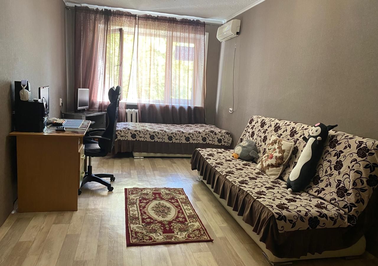 квартира г Астрахань р-н Советский ул Красная Набережная 138 фото 1