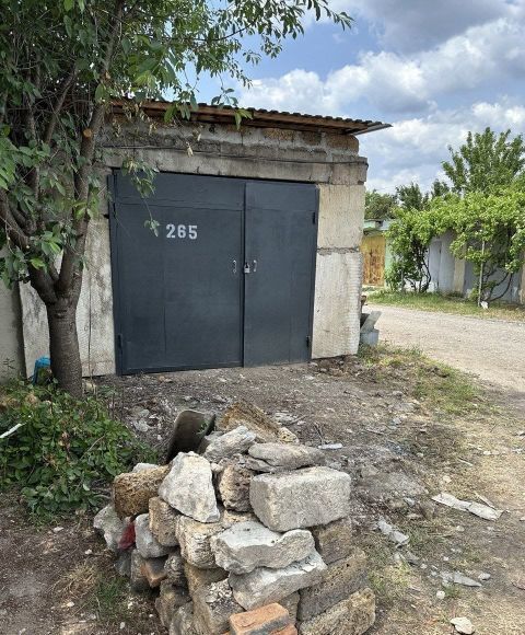 гараж г Симферополь р-н Центральный ул Миллера Ж.А. 70 фото 1