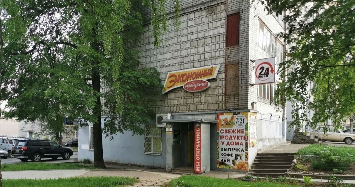квартира г Киров р-н Ленинский ул Молодой Гвардии 72 фото 3