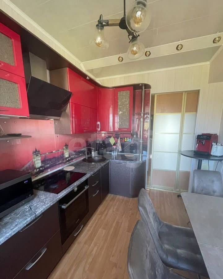 квартира г Нижний Тагил р-н Дзержинский пр-кт Вагоностроителей 21 фото 1