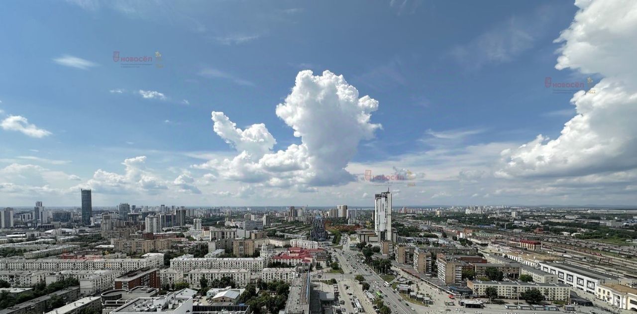 квартира г Екатеринбург р-н Железнодорожный Уральская ул Азина 22/7 квартал «Мельница» фото 3