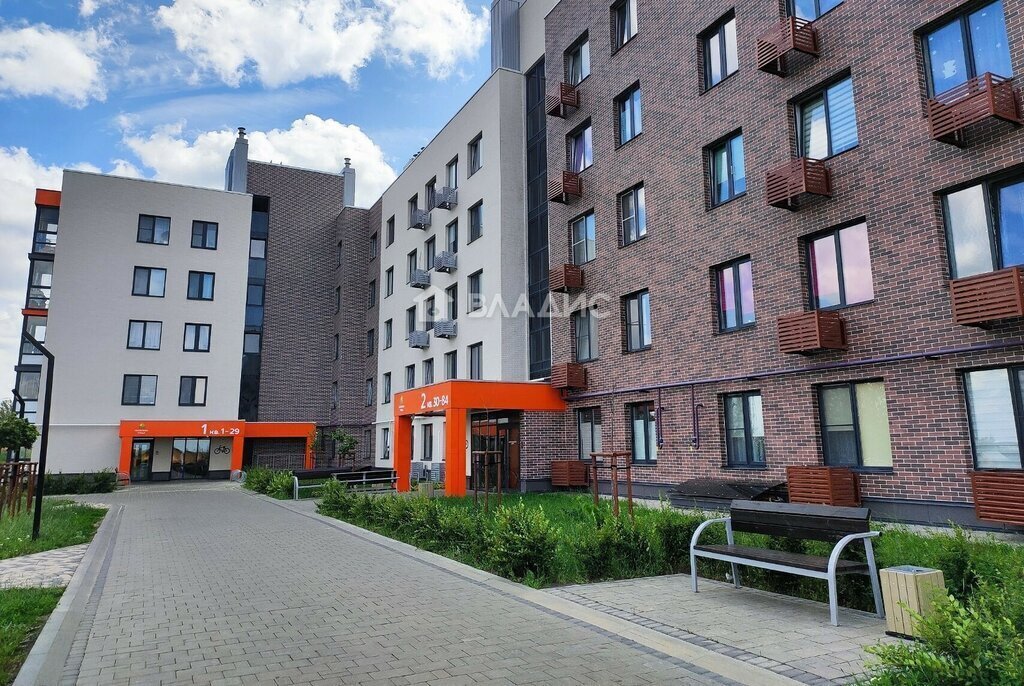 квартира р-н Яковлевский г Строитель ул Аллейная 4 фото 1