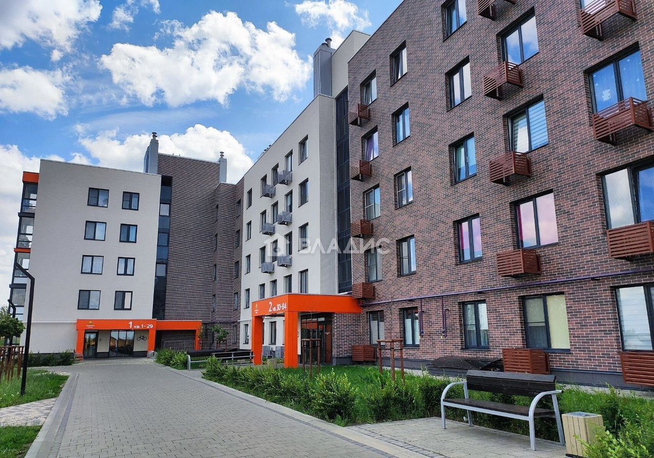 квартира р-н Яковлевский г Строитель ул Аллейная 4 фото 1