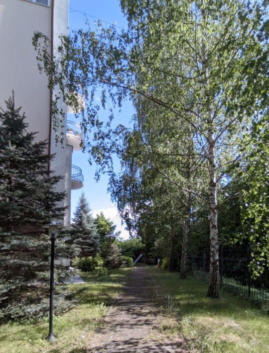квартира г Калининград р-н Ленинградский ул Верхнеозерная 2б фото 4