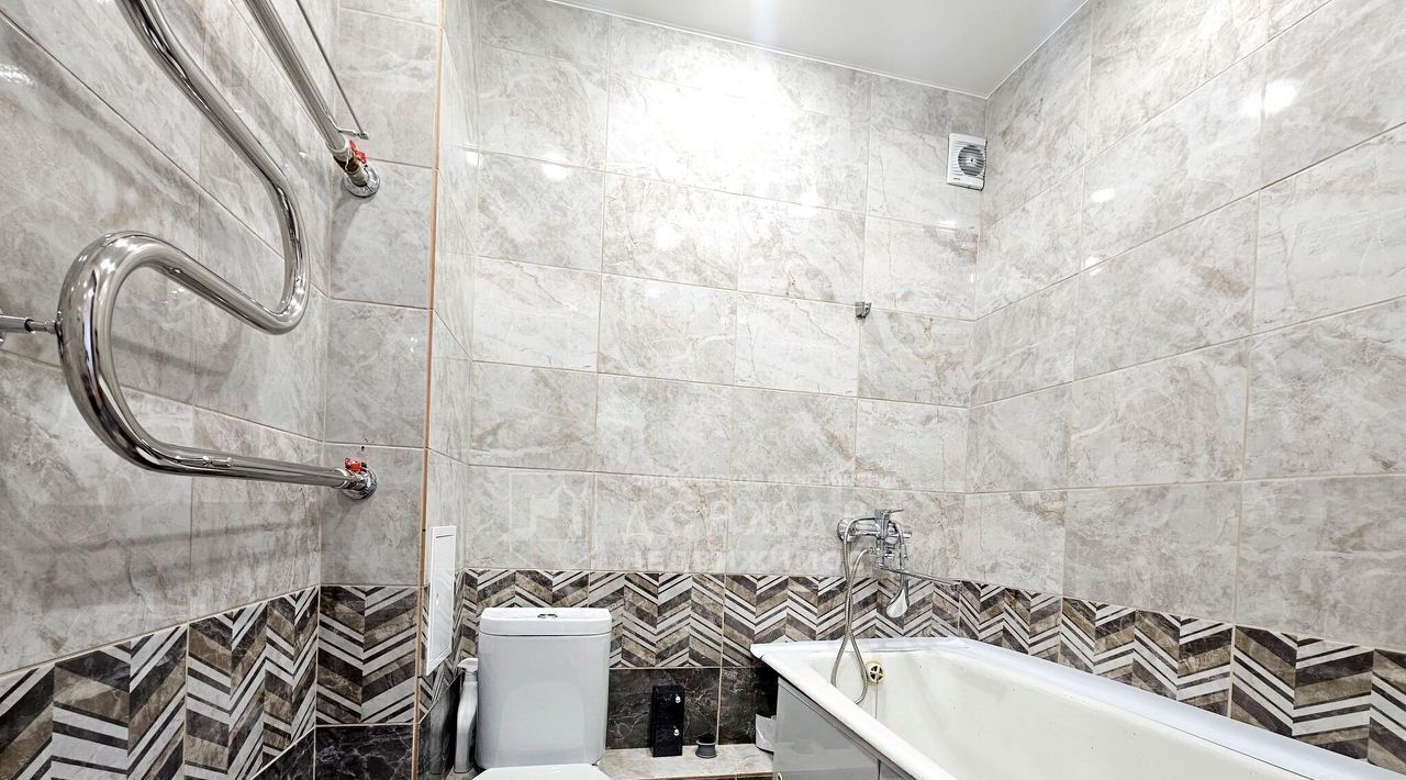 квартира г Кемерово р-н Кировский ул Халтурина 23 фото 10