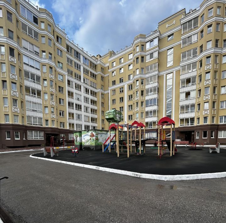 квартира г Пермь р-н Мотовилихинский ул Лебедева 40а фото 2