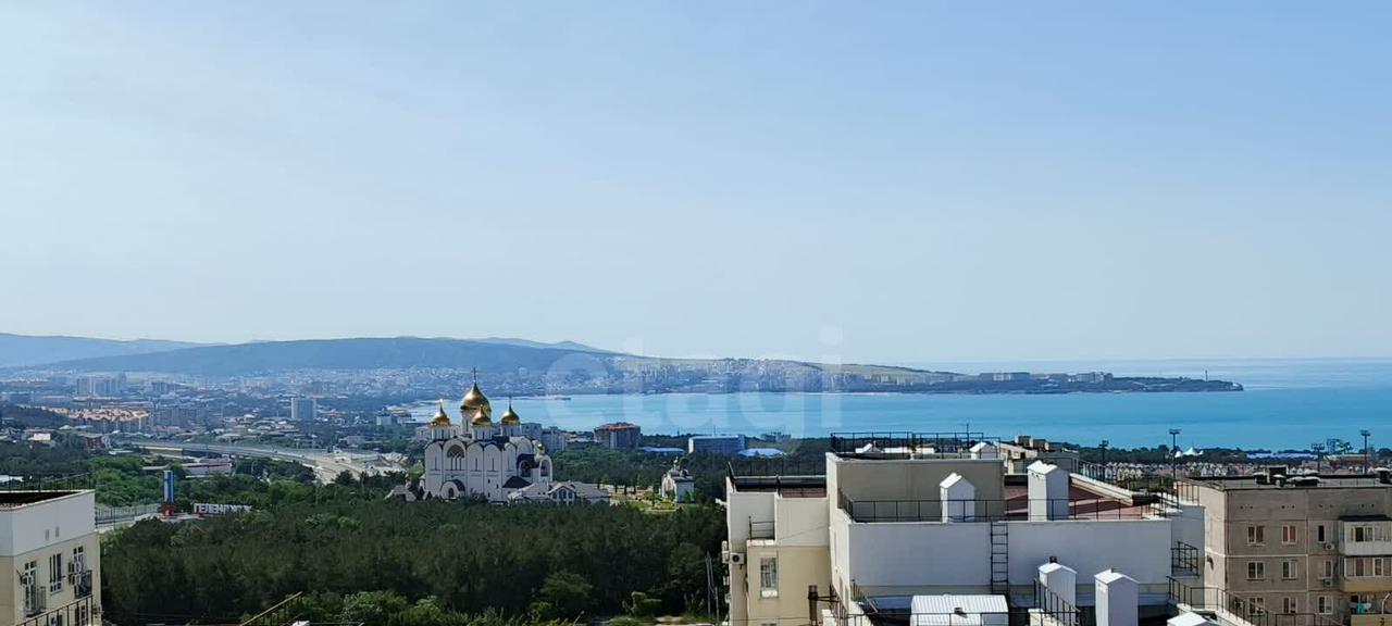 квартира г Геленджик улица Маршала Жукова, 1 к 3 фото 2