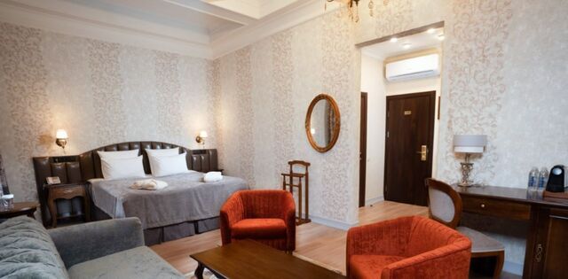 комната метро Адмиралтейская наб Реки Мойки 26 фото