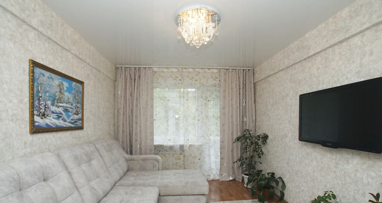 квартира г Омск п Чкаловский ул Индустриальная 2 м-н фото 13