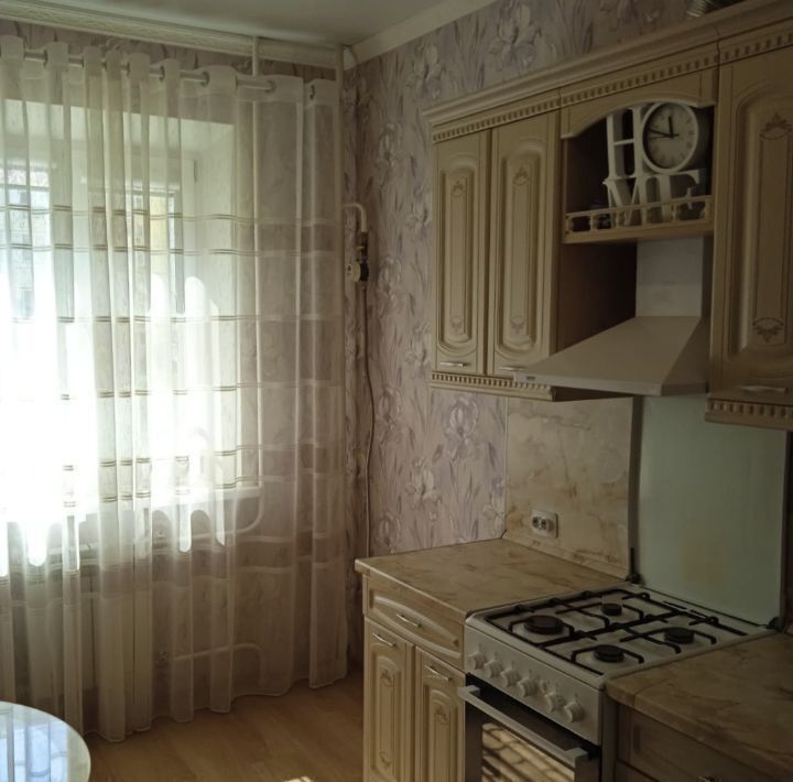 квартира г Астрахань р-н Кировский ул Белгородская 9к/1 фото 1