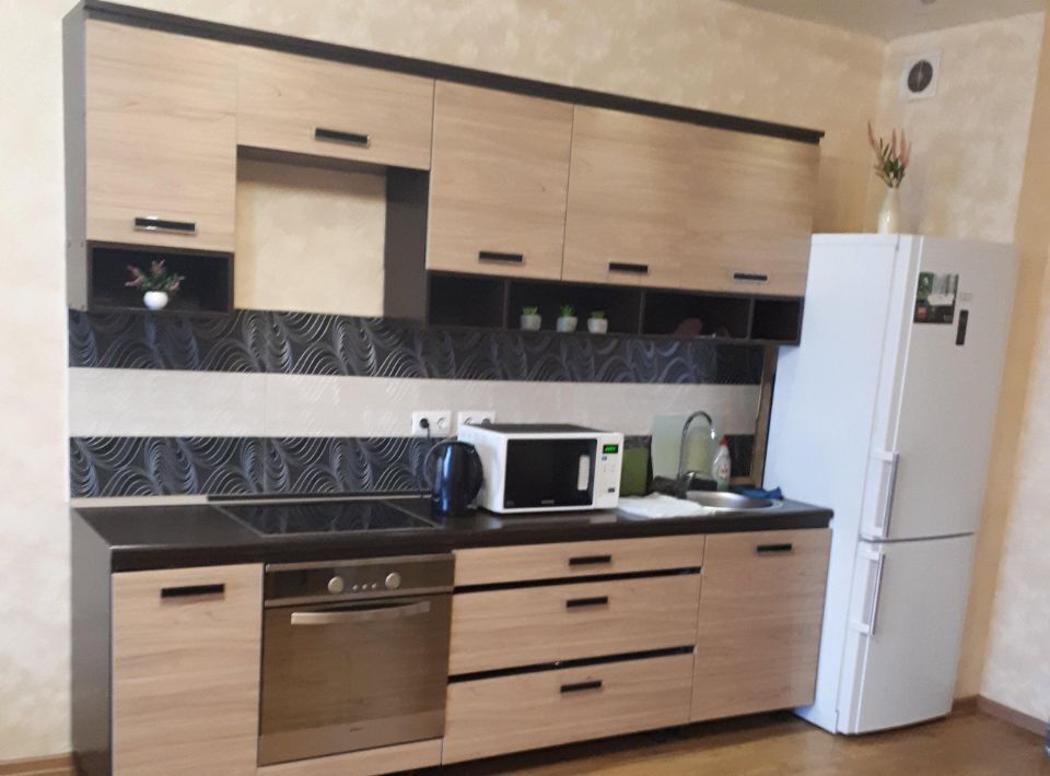 квартира г Иркутск р-н Октябрьский ул Трудовая 56/1 фото 1