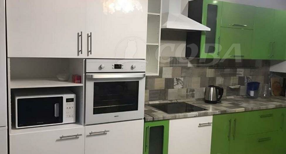 квартира г Тюмень ул Александра Матросова 1к/2 фото 3