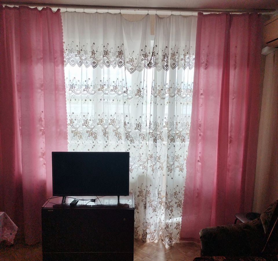квартира г Тольятти р-н Комсомольский ул Академика Скрябина 15 фото 1