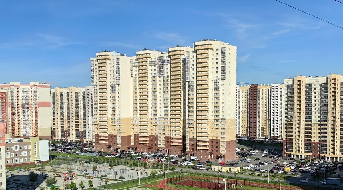 квартира г Челябинск р-н Калининский ул Братьев Кашириных 131б фото 14