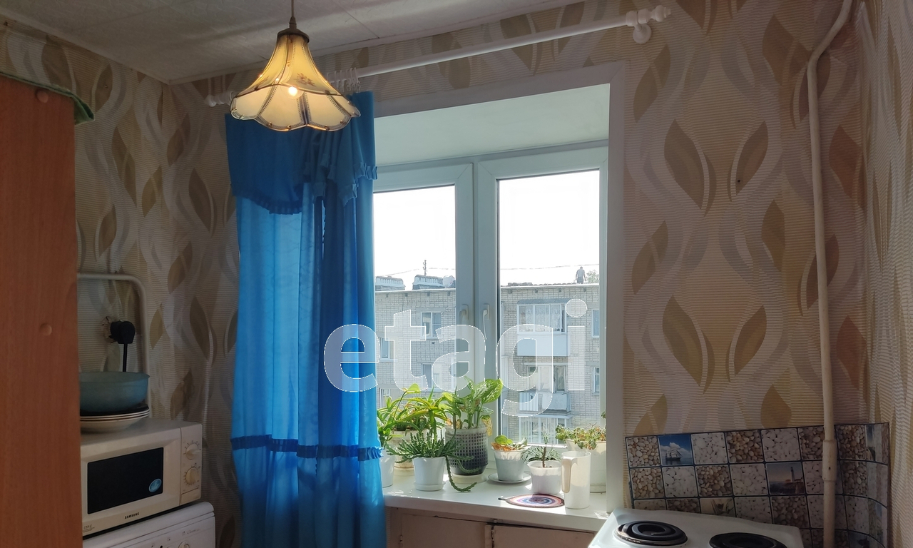квартира г Ирбит ул Елизарьевых 28 фото 11