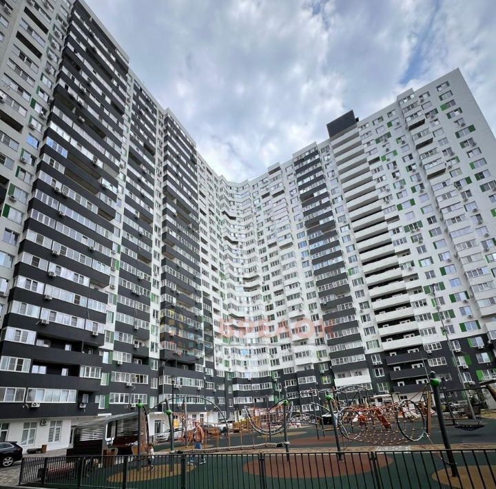 квартира г Ростов-на-Дону р-н Советский Западный ул Жмайлова 19а фото 19
