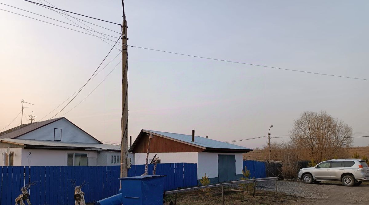 дом г Назарово ул Торговая фото 1