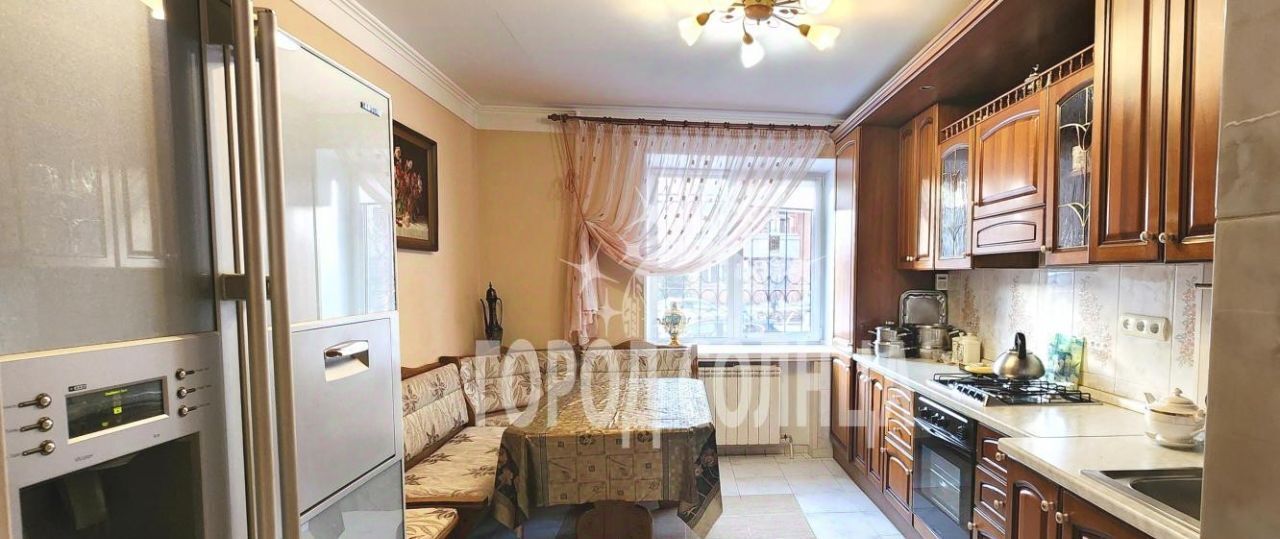 квартира г Омск р-н Центральный ул Лермонтова 24 фото 1
