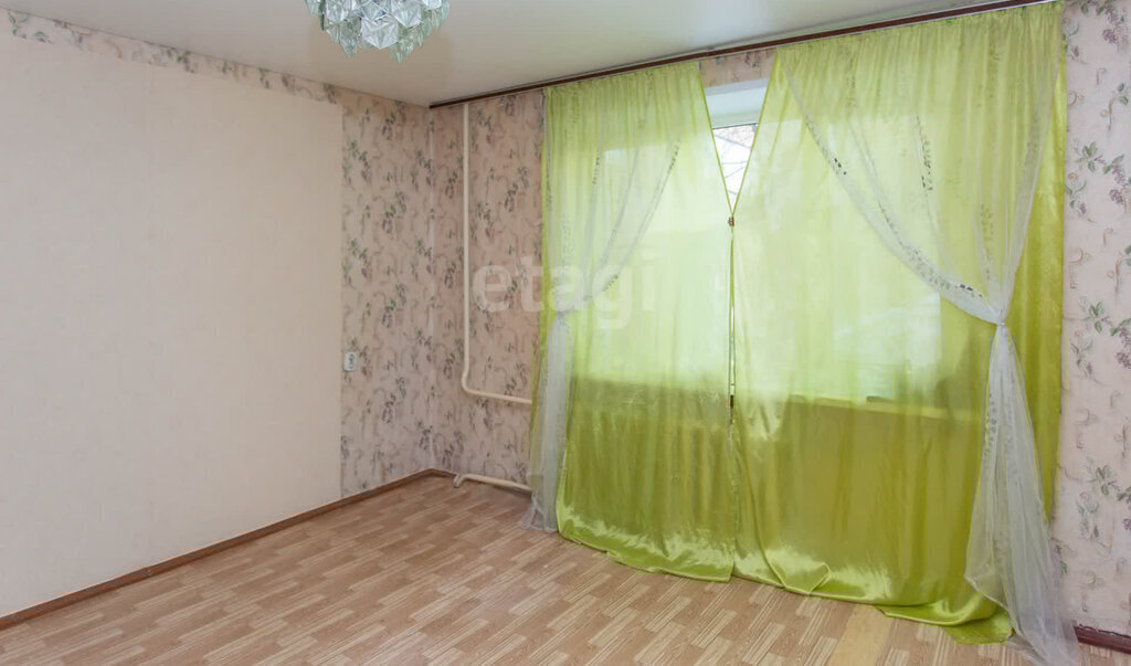 квартира г Тобольск р-н мкр 3б 10 фото 2