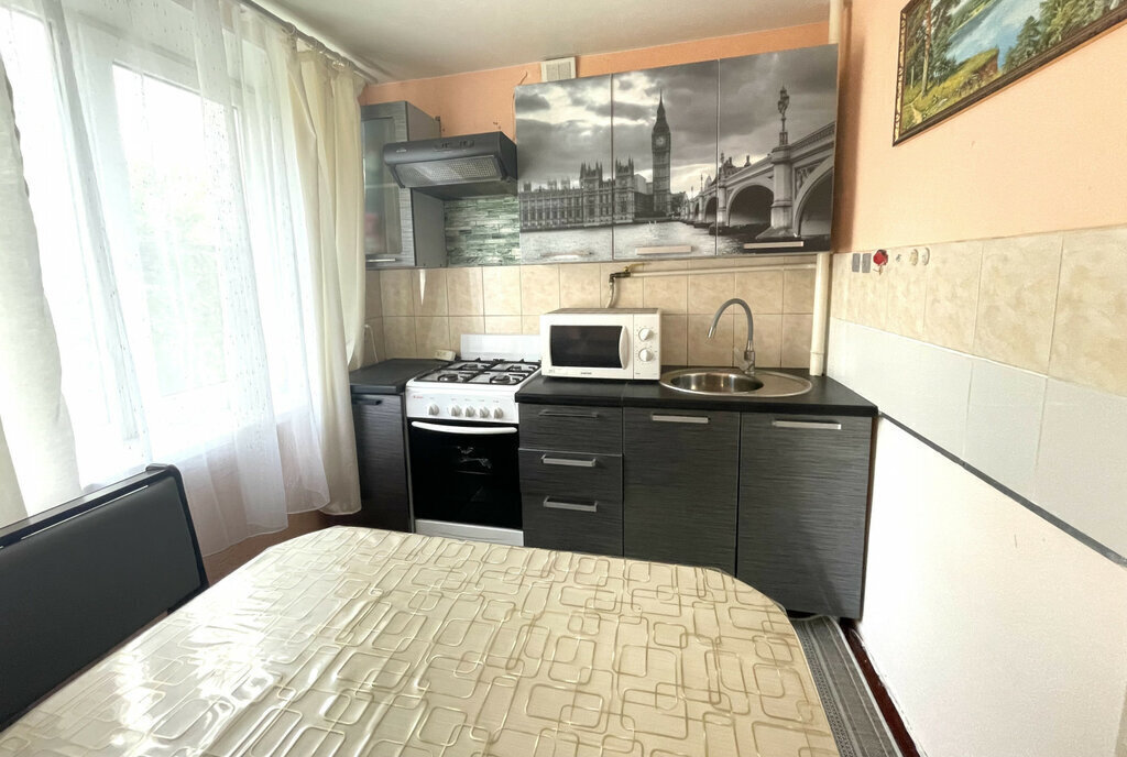 квартира г Челябинск ул Трудовая 33 фото 1