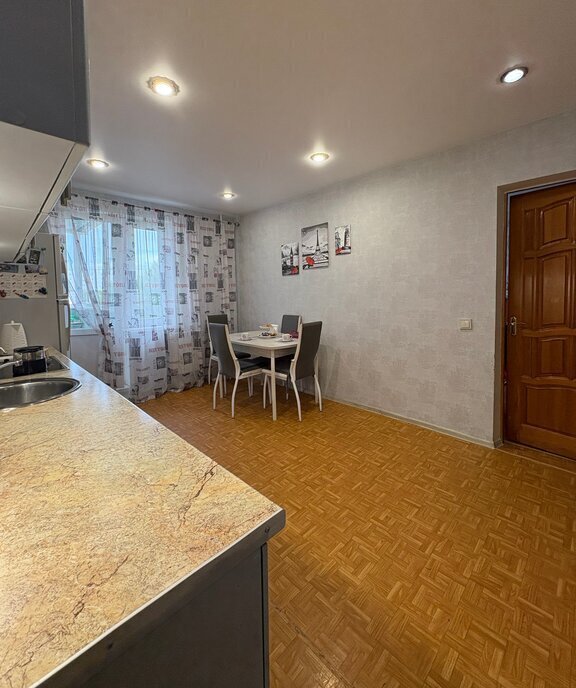 квартира г Тольятти ул Автостроителей 3 фото 3