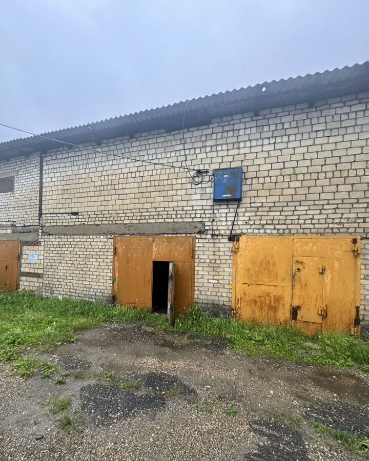 гараж г Свободный ул Шатковская 82 фото 1