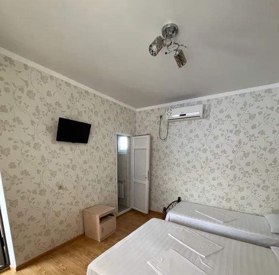 комната г Геленджик с Кабардинка ул Революционная 72а фото 2