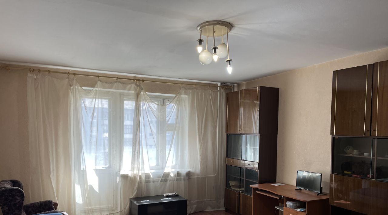 квартира г Омск р-н Центральный ул Арнольда Нейбута 7 фото 4