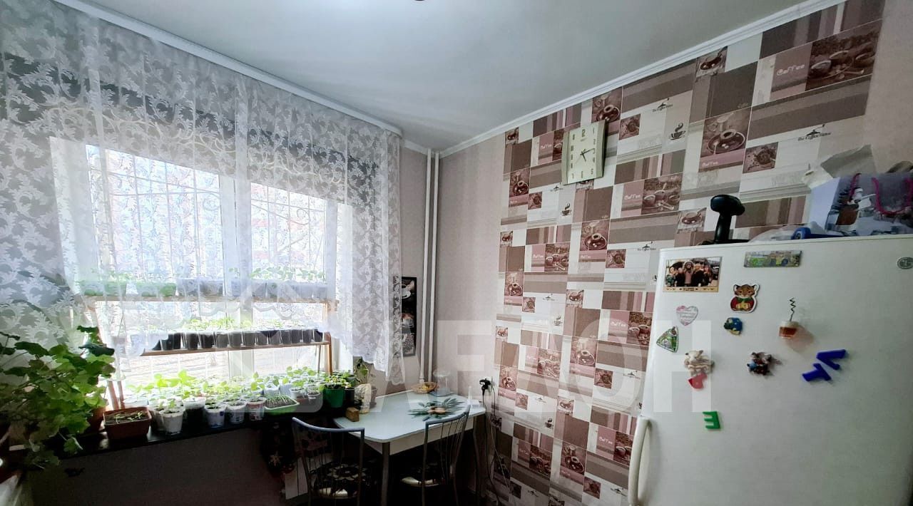 квартира г Омск р-н Кировский ул 70 лет Октября 20/2 фото 6