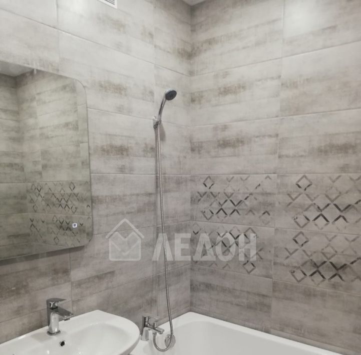 квартира г Омск р-н Центральный проезд 4-й Амурский, 13 фото 20
