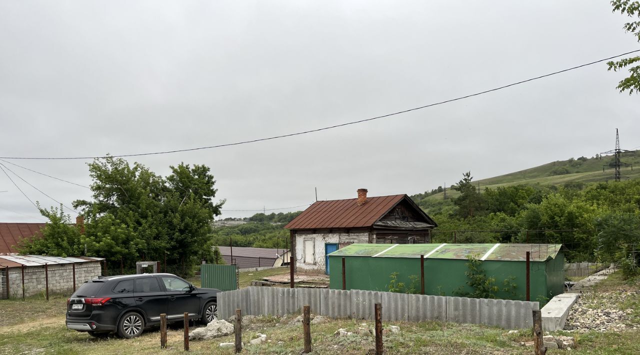 дом г Саратов р-н Заводской проезд 1-й Сиреневый 37 фото 16