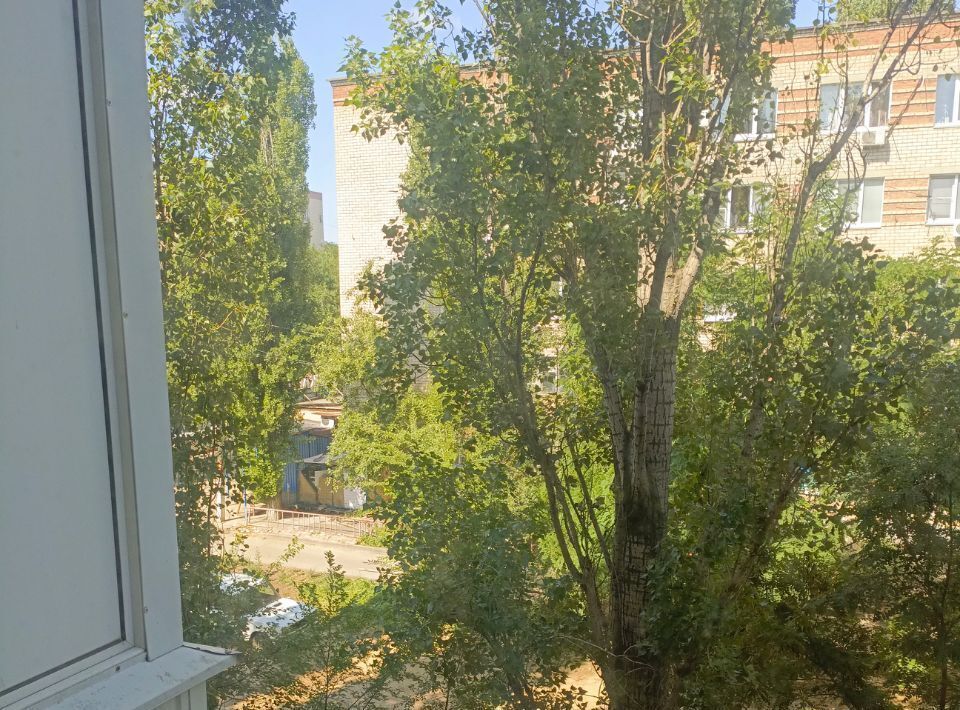 квартира г Волгоград р-н Дзержинский ул 51-й Гвардейской 37 фото 2