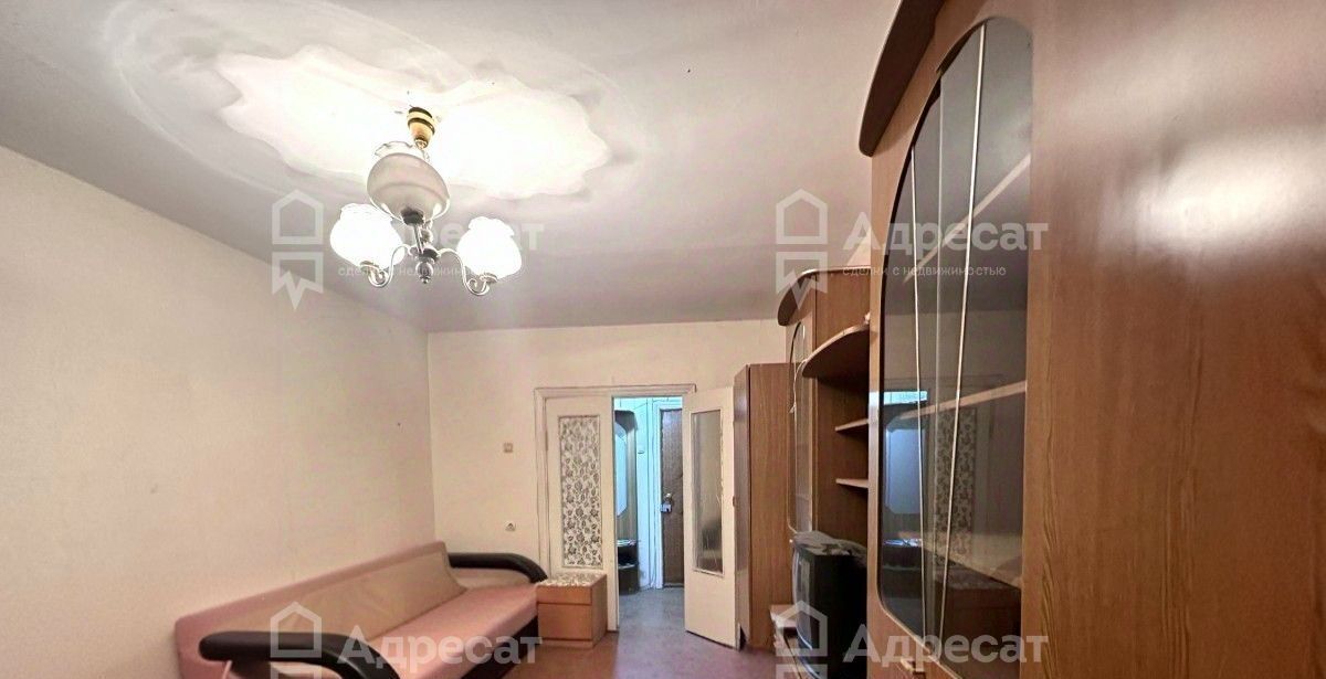 квартира г Волгоград р-н Дзержинский ул им. Землячки 33 фото 1