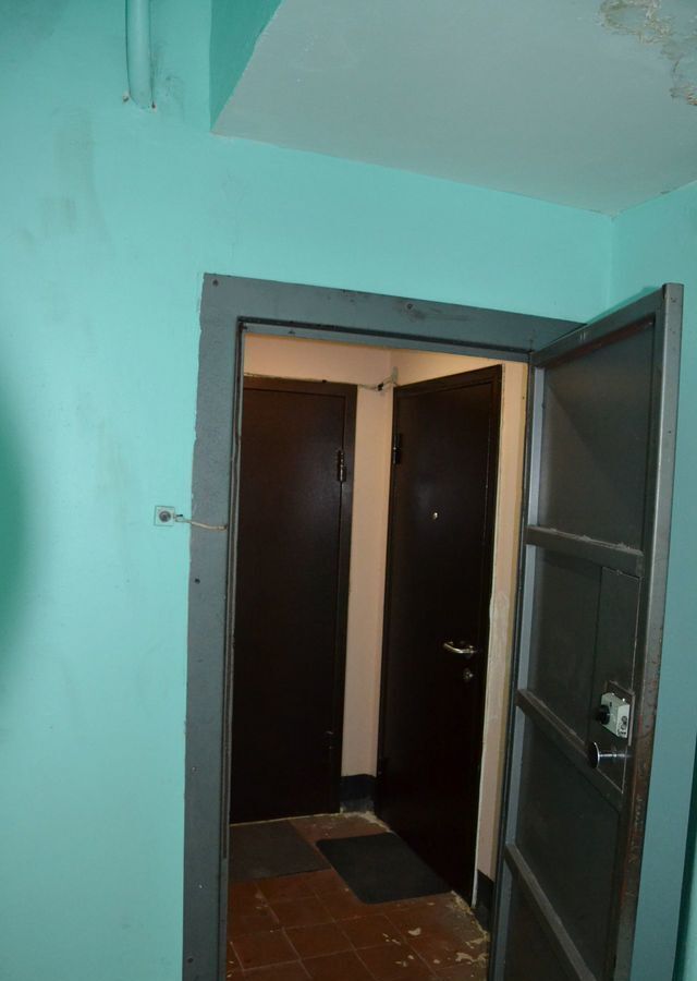 квартира г Тольятти р-н Автозаводский 16 квартал ул Тополиная 40 фото 2