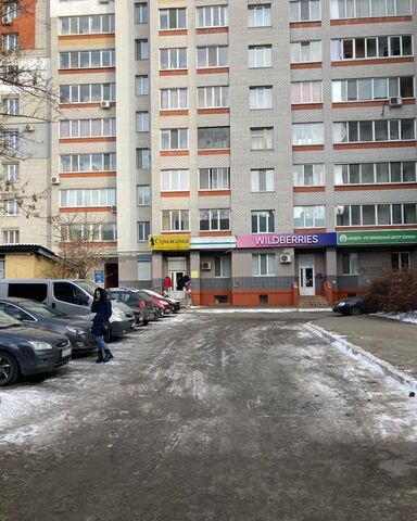 торговое помещение р-н Володарский дом 33 фото