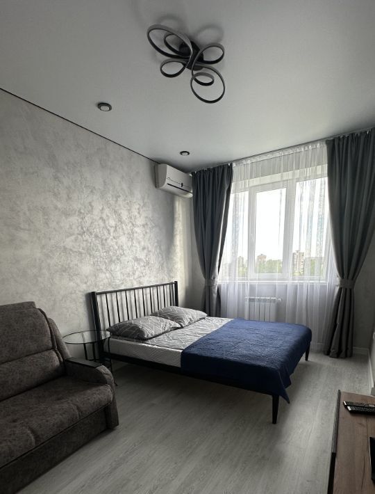 квартира г Волгоград р-н Дзержинский пр-кт Маршала Жукова 98б фото 19