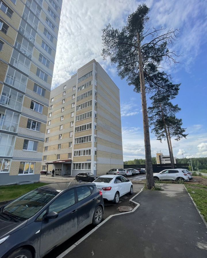 квартира г Пермь р-н Дзержинский ул Углеуральская 27 фото 10