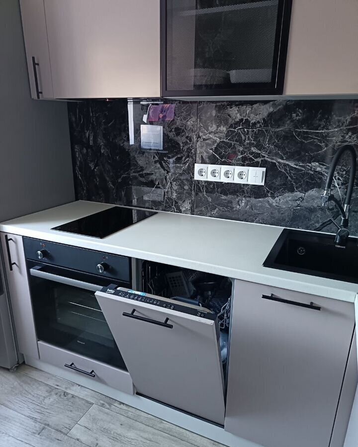 квартира г Тольятти р-н Автозаводский 6-й квартал б-р Королева 15 фото 5
