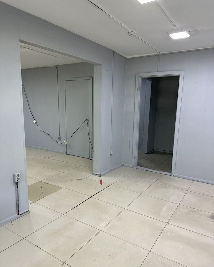 торговое помещение г Иркутск р-н Ленинский ул Баумана 172/6 фото 3