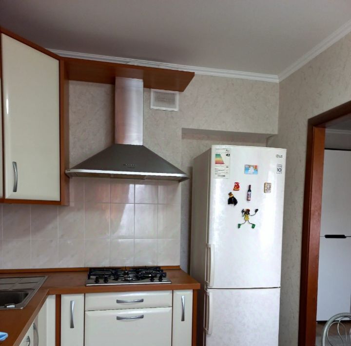 квартира г Набережные Челны р-н Автозаводский 52-й комплекс 9 фото 2