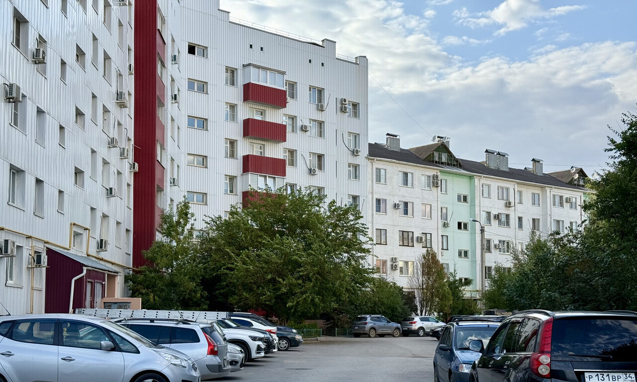 квартира г Волжский 37-й м-н, улица С. Р. Медведева, 63 фото 11
